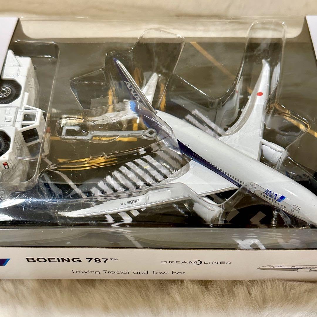 Amazon | ダイキャストセットANA BOEING 787 トーイングトラクター 3